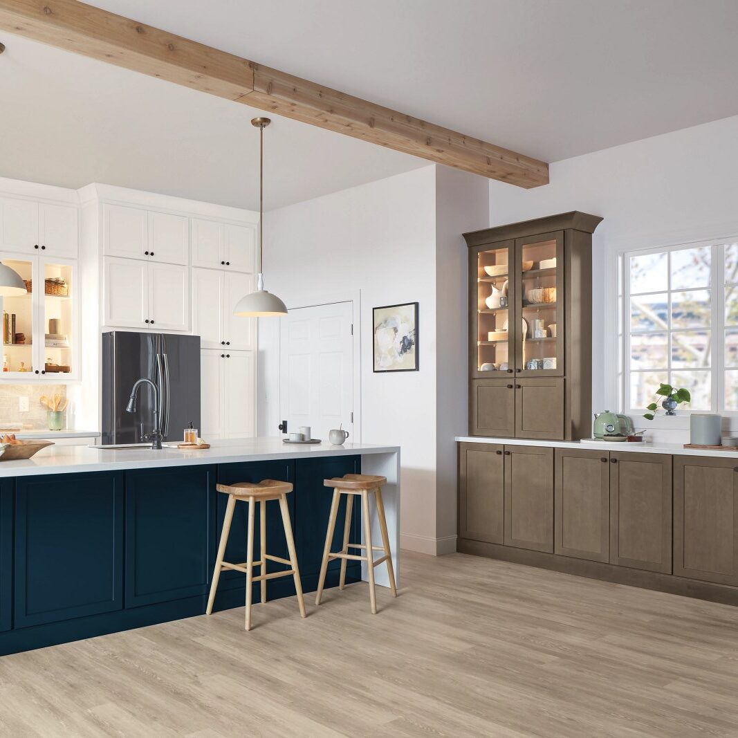 36" x 30" Wall with Double Doors in Beachwood